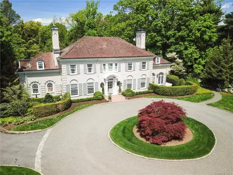15 Murray Hill Rd, Scarsdale, NY 10583