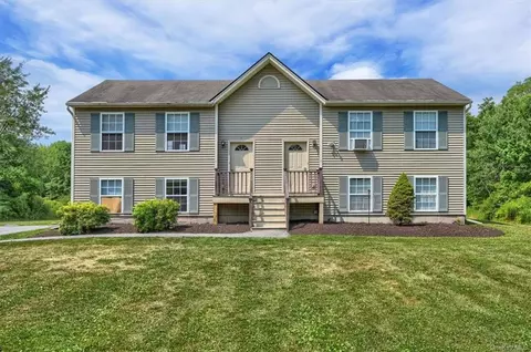 162 Quaker St, Newburgh, NY 12589