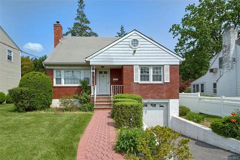 81 Waverly Ave, Eastchester, NY 10709