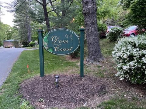 9 Dove Ct #W, Cortlandt, NY 10520