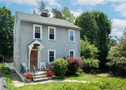 22 Luzern Rd, Greenburgh, NY 10522
