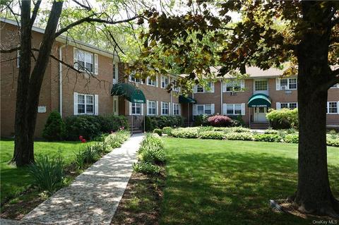 260 West St #4C, Mount Kisco, NY 10549