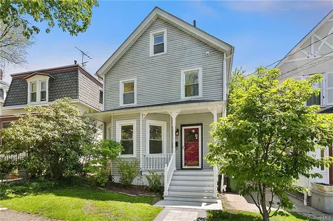 55 Legrande Ave, Greenburgh, NY 10591