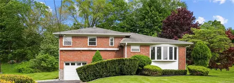 3478 Munson Pl, Yorktown, NY 10598