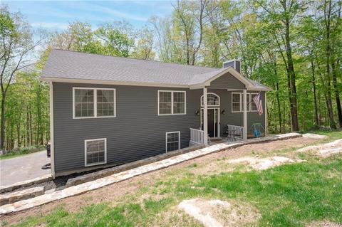 55 Rock Mill Rd, Carmel, NY 10512