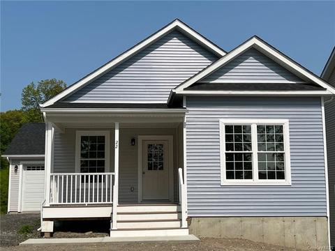 22 Benjamin Dr, Lloyd, NY 12528