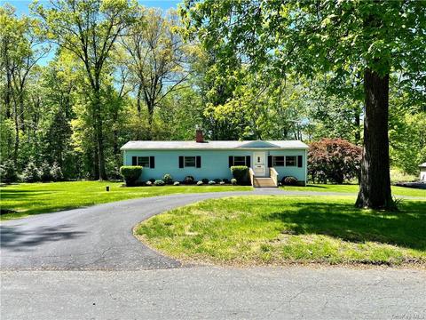 38 Harmony Ln, Montgomery, NY 12549