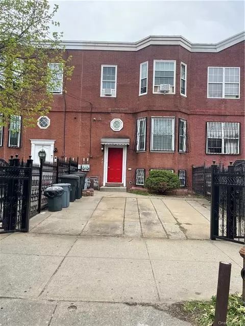 1037 Kelly St, Bronx, NY 10459