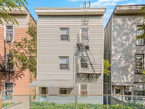 222 Sommerville Pl, Yonkers, NY 10703