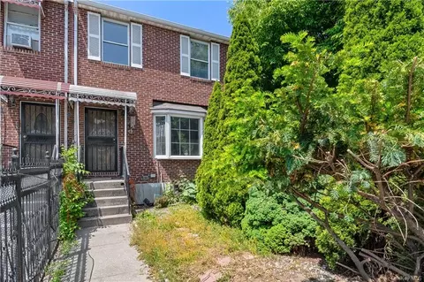387 Powers Ave, New York, NY 10454