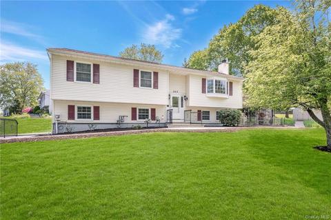 307 London Rd, Yorktown, NY 10598