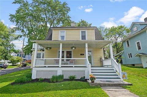 40 Riverview St, Walden, NY 12586