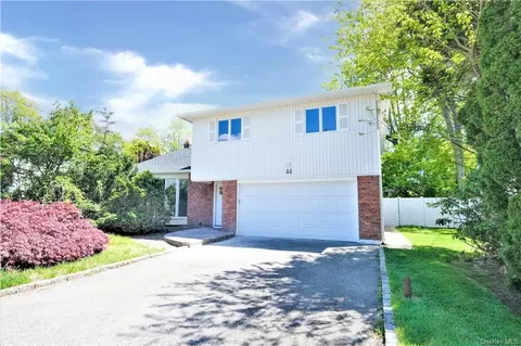 44 Steven Dr, Hewlett, NY 11557