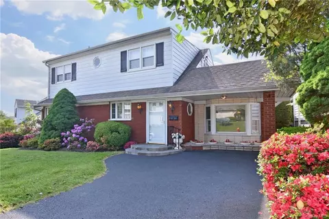 33 Heathcote Rd, Yonkers, NY 10710