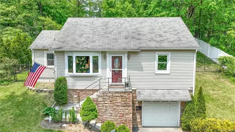 64 Wickham Ave, Goshen, NY 10924