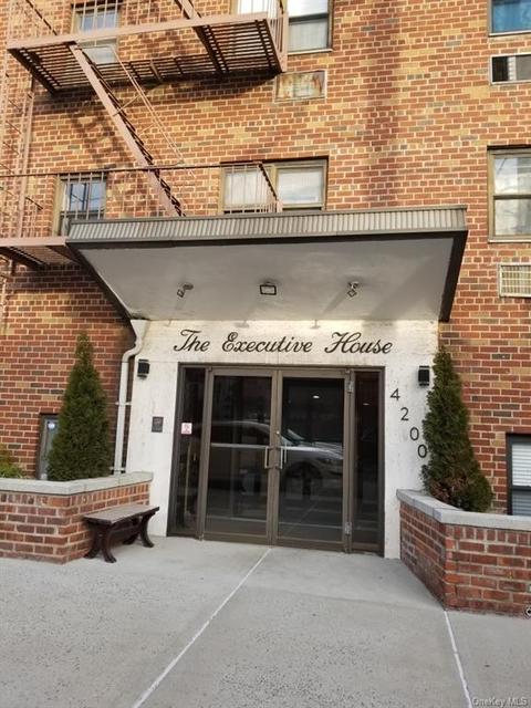 4200 Herkimer Pl #3G, Bronx, NY 10470
