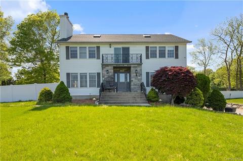 8 Garrett Ct, Ramapo, NY 10977