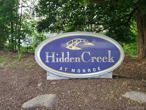 16 Seeley Bull St, Monroe, NY 10950