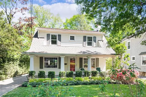 270 Nelson Rd, Scarsdale, NY 10583