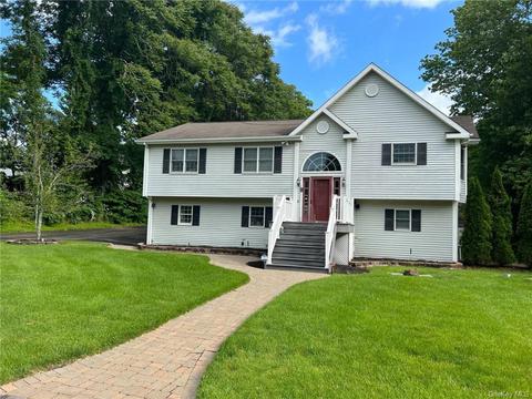 1 Lynwood Rd, Cortlandt, NY 10567