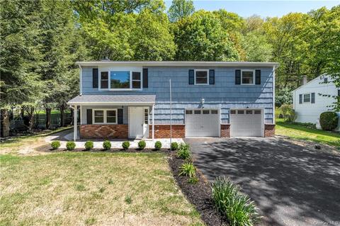42 Putnam Rd, Cortlandt, NY 10567