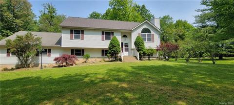 114 Shawangunk Rd, Wallkill, NY 10941