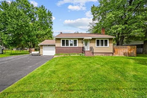 12 Lori St, Poughkeepsie, NY 12603 photo 1