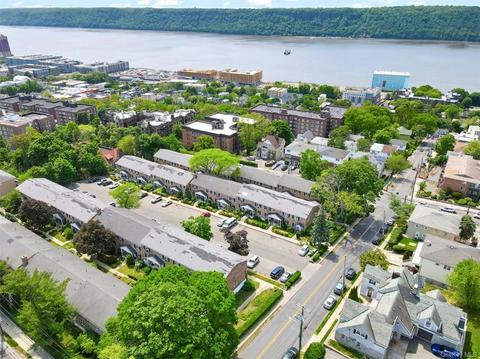 130 Glenwood Ave #3, Yonkers, NY 10703