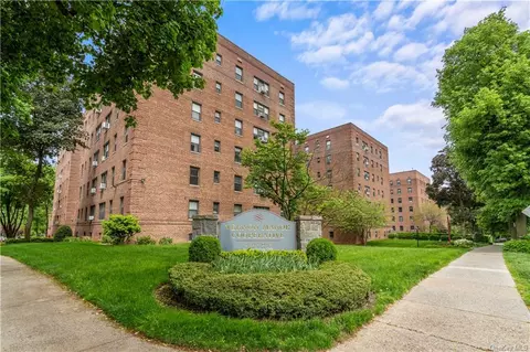 485 E Lincoln Ave #109, Mount Vernon, NY 10552