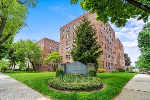 465 Lincoln Ave #403, Mount Vernon, NY 10552