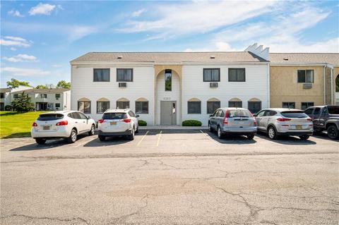 9 Carnaby St #A, Wappinger, NY 12590