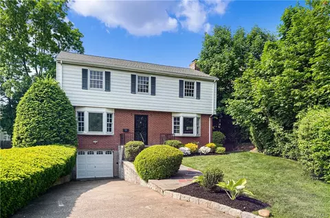 11 Crawford Dr, Eastchester, NY 10707