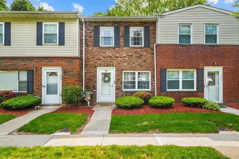 276 Temple Hill Rd #202, New Windsor, NY 12553