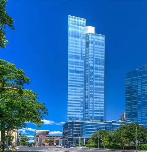 5 Renaissance Sq #PH1A, White Plains, NY 10601