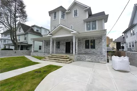 136 Park Ave, Mount Vernon, NY 10550