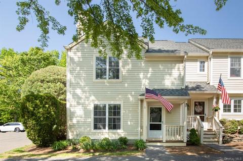 3501 Morgan Dr, Carmel Hamlet, NY 10512
