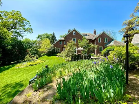 7 Ridge Rd, Bronxville, NY 10708