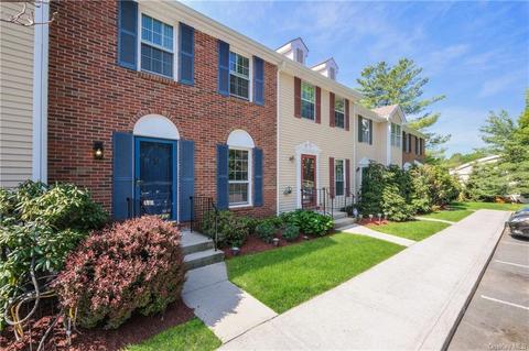 5 Cumberland Ct, Peekskill, NY 10566