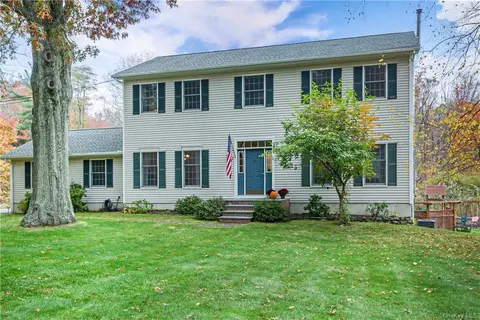 4 Anita Rd, Yorktown Heights, NY 10598