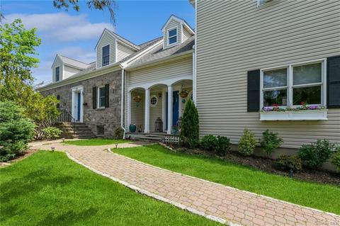 27 Rose Ave, Harrison, NY 10528