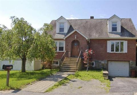 324 Forest Rd, Mahopac, NY 10541