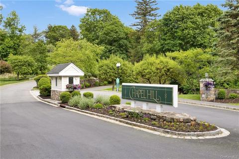 5203 Manor Dr, Peekskill, NY 10566