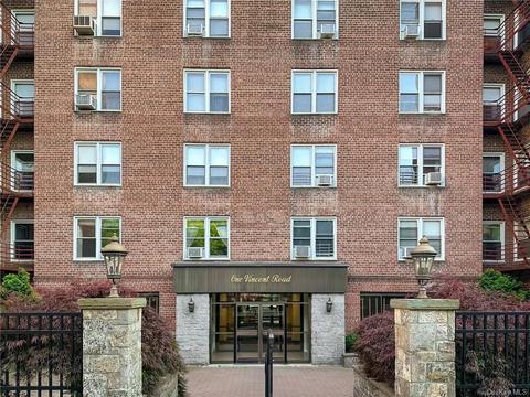 1 Vincent Rd #4I, Yonkers, NY 10708