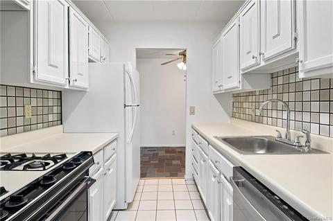 420 Palisade Ave #4G, Yonkers, NY 10703