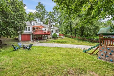49 Johnson St, Putnam Valley, NY 10537