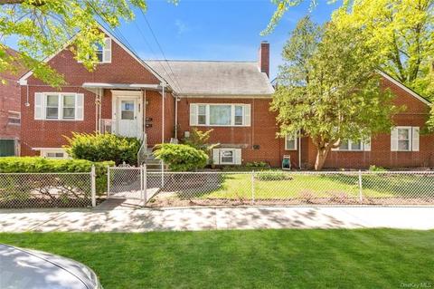 2520 Eastchester Rd, Bronx, NY 10469