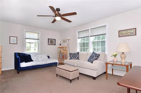 737 N Broadway #2C, Greenburgh, NY 10706