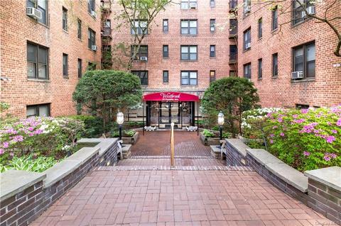 10 Franklin Ave #3A, White Plains, NY 10601