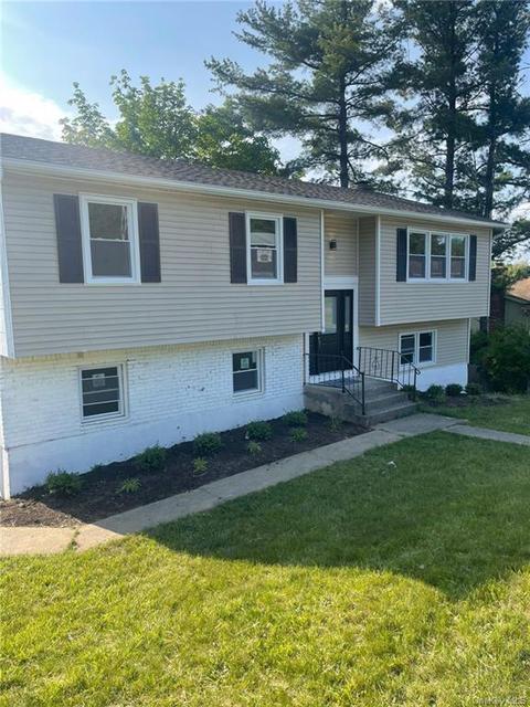 32 Riverglen Dr, Thiells, NY 10984