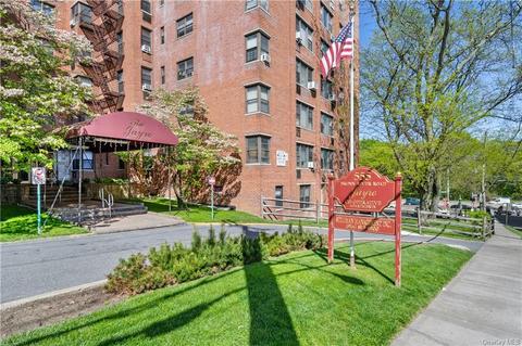 555 Bronx River Rd #6N, Yonkers, NY 10704